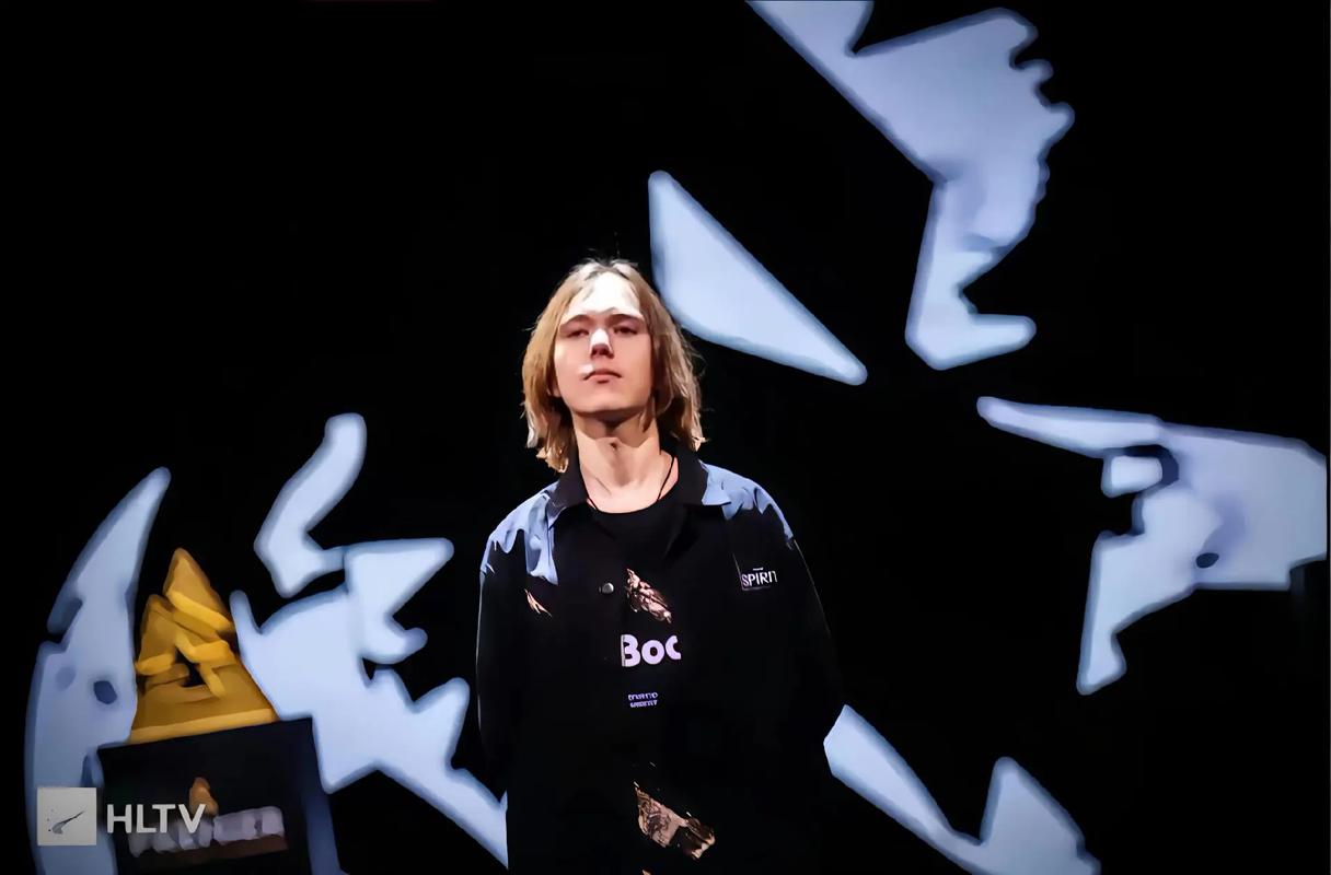 Invictus Gaming 官方：打野选手 glfs 今天离开了团队，成为自由球员