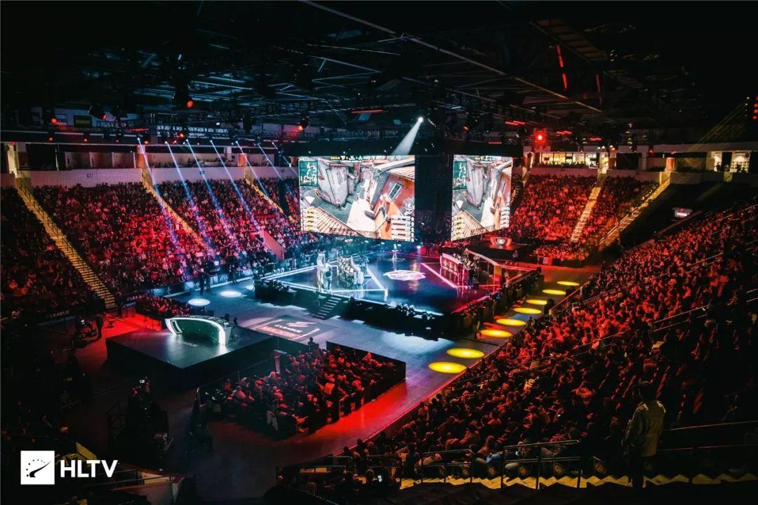 英雄联盟“克里斯关下门”的克里斯回归IG，马上就与超话粉丝互撕