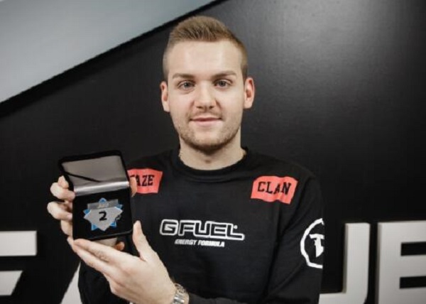 Peanut：新赛季最期待Zeus，他可以为我们做更多事情